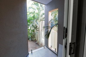 Book Palm Grove Accommodation Vacations Accommodation ACT Accommodation ACT