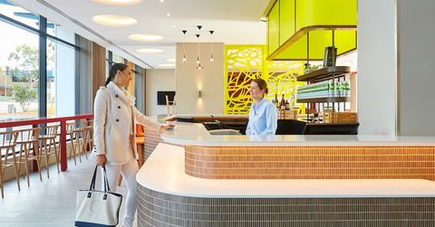 Holiday Inn Express Sydney Macquarie Park, An IHG Hotel - Accommodation ACT 4
