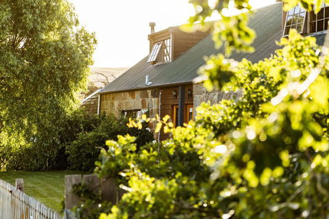 Daisy Bank Cottages - Accommodation ACT 6