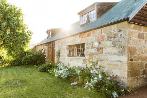 Daisy Bank Cottages - Accommodation ACT 2