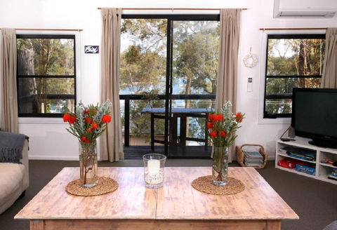 Refuge Cove On Pittwater - Accommodation ACT 3