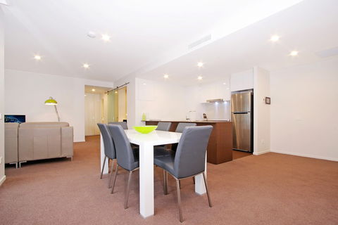 Accommodate Canberra - IQ - Braddon - Accommodation ACT 6