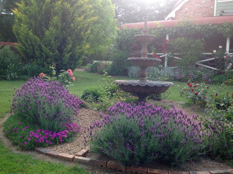 A Country Barn Retreat - Accommodation ACT 6