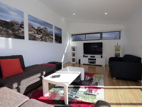 Alpine Freedom - Accommodation ACT 6