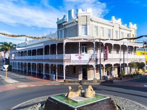Rose Hotel & Motel - Accommodation ACT 2