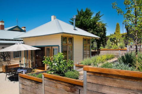 Hillside - Accommodation ACT 0