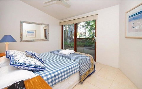 14 Ravenwood Drive - Accommodation ACT 1