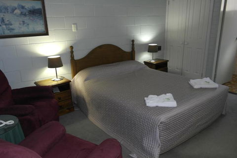 Robertson Country Motel - Accommodation ACT 1