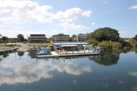 CHILL OUT LAKESIDE At FORSTER - Accommodation ACT 3