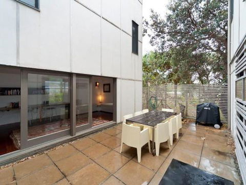 Aquila - Accommodation ACT 6