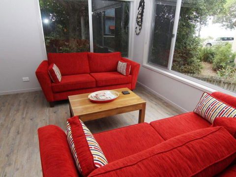 Beachside - Accommodation ACT 2