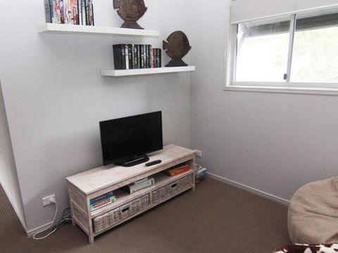 Beachside - Accommodation ACT 5
