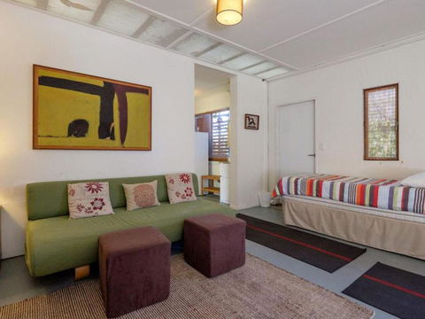 Eddies Place - Accommodation ACT 2