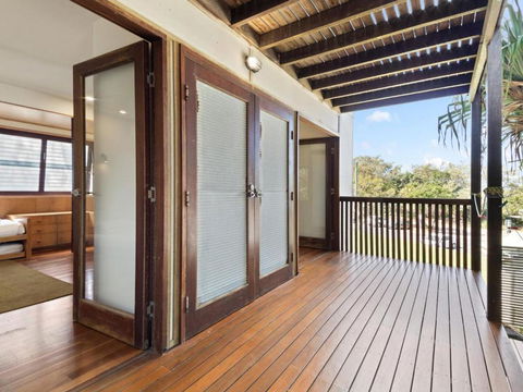 Laguna House - Accommodation ACT 3