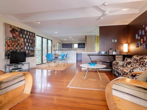 Straddie Beach House 2 - Accommodation ACT 3