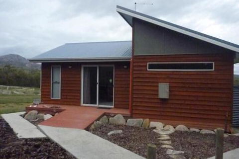 Yakkalla Holiday Cottage - Accommodation ACT 1