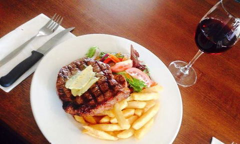Ocean Grove Hotel - Accommodation ACT 15