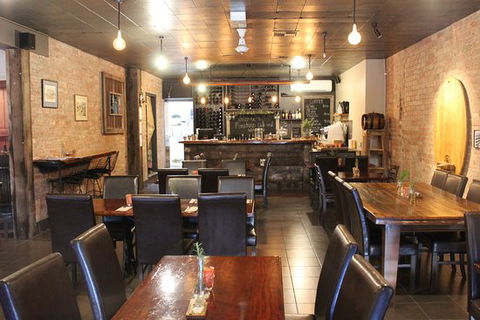 Monichino Cafe & Wine Bar - Accommodation ACT 0