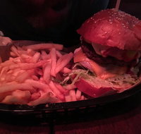 2 Smoking Barrels - Accommodation ACT