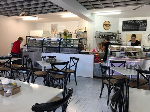 EClairs Coffe Shop - Accommodation ACT 0