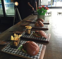 The Square Cafe Bar Restaurant - Accommodation ACT