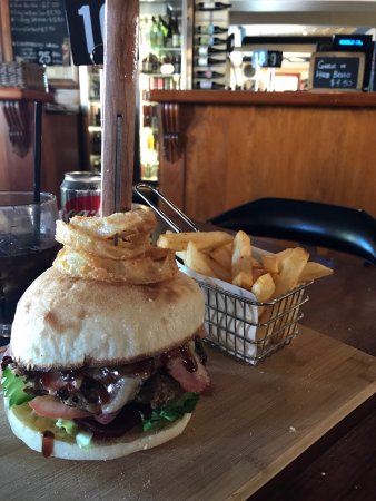 Vandenburg Hotel Restaurant - Accommodation ACT 0