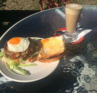 Robyn's Cafe - Accommodation ACT