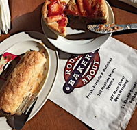Round about Bakery - Accommodation ACT