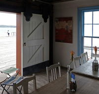 The Wharf Local - Accommodation ACT