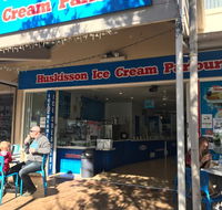 Huskisson ice cream parlour - Accommodation ACT
