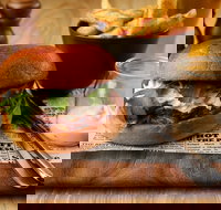 Eltham Hotel Bistro - Accommodation ACT