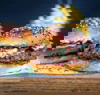 Singh Thai Restaurant - Accommodation ACT