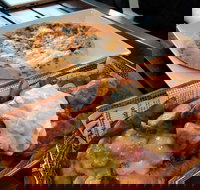 Sir John's Bar - Accommodation ACT