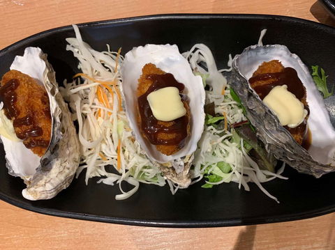 Momoco Sushi San - Accommodation ACT 0