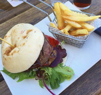 Seaview Hotel By the Beach - Accommodation ACT