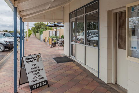 Wudinna Bakery - Accommodation ACT 0