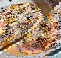 Greenwood Pizza - Accommodation ACT