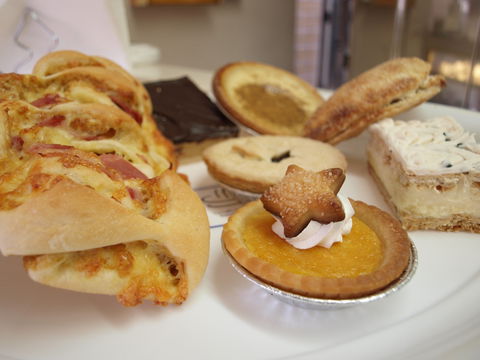 AJ's Hotbake - Accommodation ACT 0