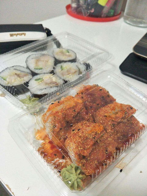 Au Sushi World - Accommodation ACT 0