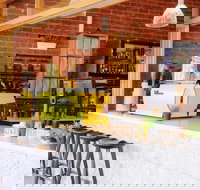 Le Roi Cafe - Accommodation ACT