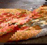 Pizza Hut - Wynnum - Accommodation ACT