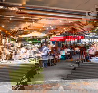 Henry  The Fox - Accommodation ACT