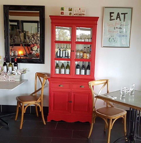 The Little Red Pantry - Accommodation ACT 0