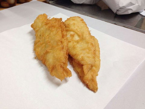 Hooked And Cooked Fish And Chips - Accommodation ACT 0