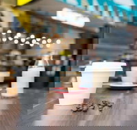 Saris - Accommodation ACT