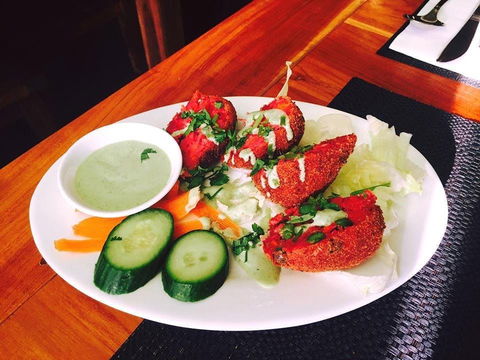 Gulmohar Indian Restaurant - Accommodation ACT 0