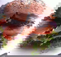 MM Burger Bar and Take Away - Accommodation ACT