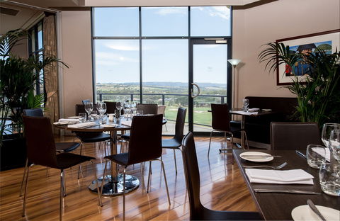 Baudins Restaurant At McCracken Country Club - Accommodation ACT 1