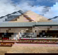 Elliott's Bakery  Cafe - Accommodation ACT