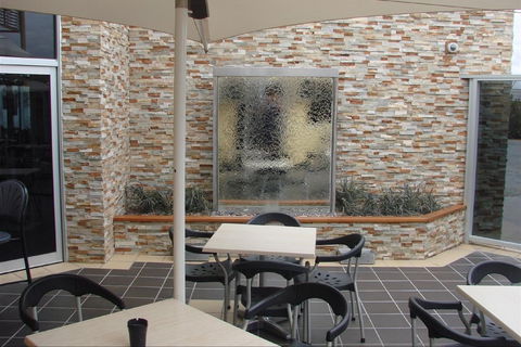 Mulga Hill Tavern - Accommodation ACT 2